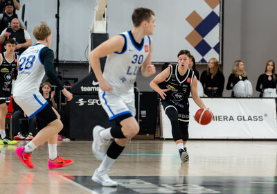 LAT-EST: VALMIERA GLASS VIA : Latvijas Universitāte