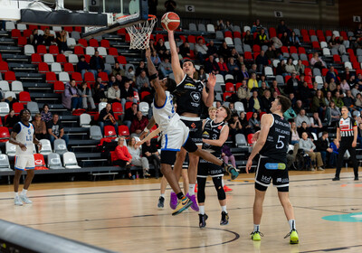 LAT-EST: VALMIERA GLASS VIA : Latvijas Universitāte