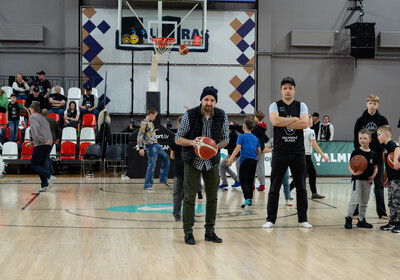 LAT-EST: VALMIERA GLASS VIA : Latvijas Universitāte