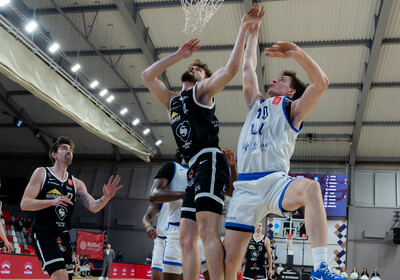 LAT-EST: VALMIERA GLASS VIA : Latvijas Universitāte