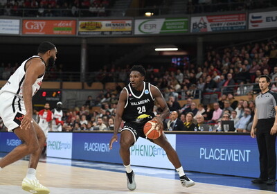 FIBA Europe Cup, Elan Chalon : VALMIERA GLASS VIA (Foto: Elan Chalon)