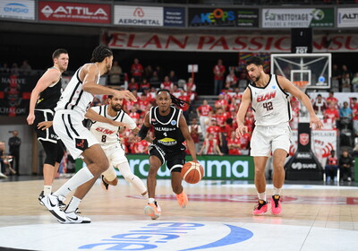FIBA Europe Cup, Elan Chalon : VALMIERA GLASS VIA (Foto: Elan Chalon)