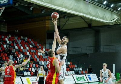 LATVIJAS BASKETBOLA UŽAVAS KAUSS: VALMIERA GLASS - BK Madona/BJSS