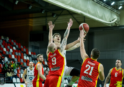 LATVIJAS BASKETBOLA UŽAVAS KAUSS: VALMIERA GLASS - BK Madona/BJSS