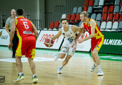 LATVIJAS BASKETBOLA UŽAVAS KAUSS: VALMIERA GLASS - BK Madona/BJSS