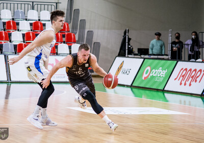 LAT-EST: VALMIERA GLASS VIA - Tallinna Kalev