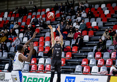 LAT-EST: VALMIERA GLASS VIA - Tallinna Kalev