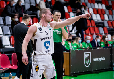 LAT-EST: VALMIERA GLASS VIA - BK Liepāja